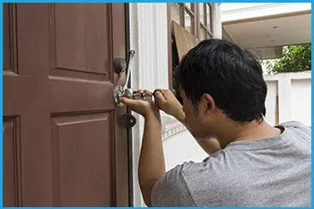 Lock Locksmith Services Willoughby, OH 440-226-5073 - 16-emergency-locksmith-opening